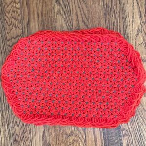 Vtg kitschy‎ red & green yarn Christmas pla…